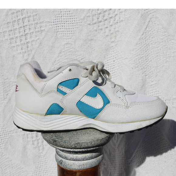 Vintage 1995 Nike Regrind Running shoe teal pink Size 8w - Picture 2 of 12